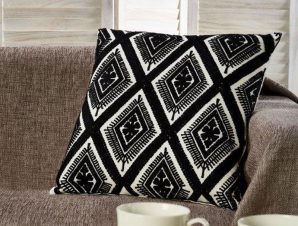 Διακοσμητική Μαξιλαροθήκη (45×45) Whitegg D0116/2 Black